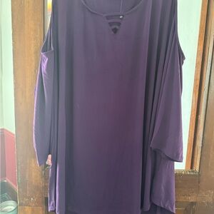 🔥🔥Avenue Women's Purple Cold Shoulder Top: size 3X- NWOT